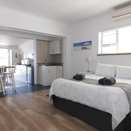 Rivertides Self Catering Guest House Velddrif Exterior foto