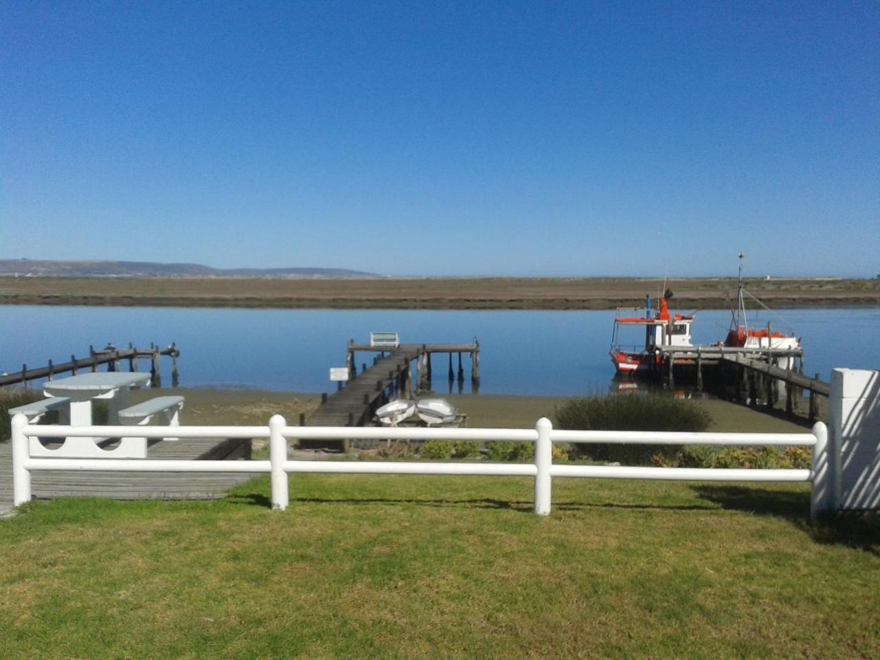 Rivertides Self Catering Guest House Velddrif Exterior foto